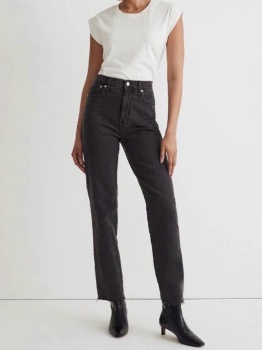 Madewell Perfect Vintage Straight Jeans Size 30 Washed Black Raw Hem High Rise